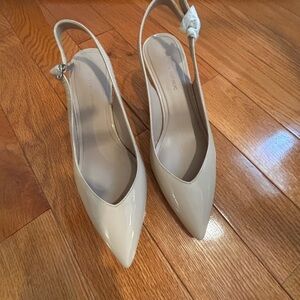 Gianvito Rossi Cream Slingback Heels